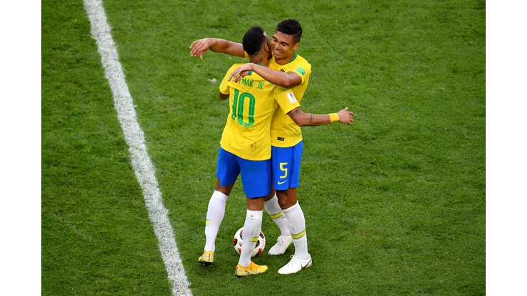 Casemiro exalta Neymar como um dos melhores da história