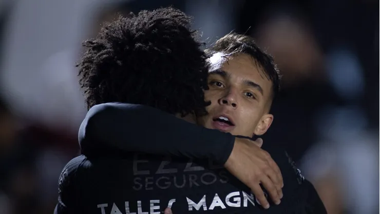 Corinthians perderá o atacante Giovane para o Hellas Verona de graça.