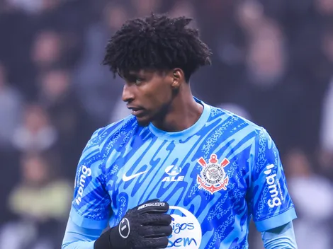 Raphinha revela dificuldade em marcar contra Hugo Souza nos treinos