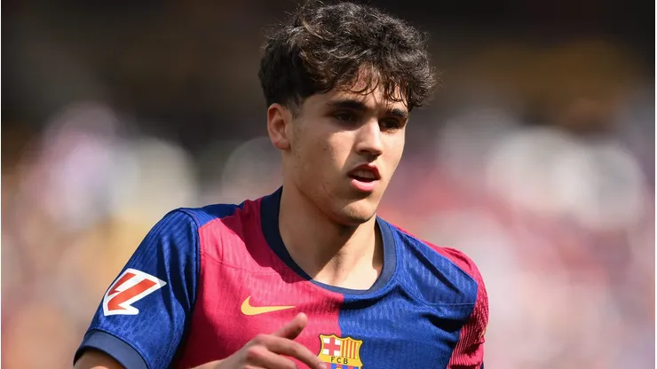 Pau Cubarsí,jovem zagueiro do Barcelona (Photo by David Ramos/Getty Images)
