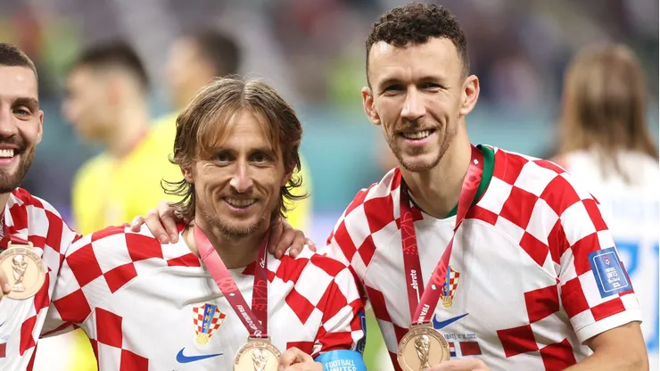 Hansi Flick decide se quer ou não a chegada de Perisic ao Barcelona (Photo by Catherine Ivill/Getty Images)