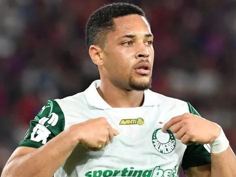 Deco afirma que faltou cuidado para Vitor Roque no Barcelona