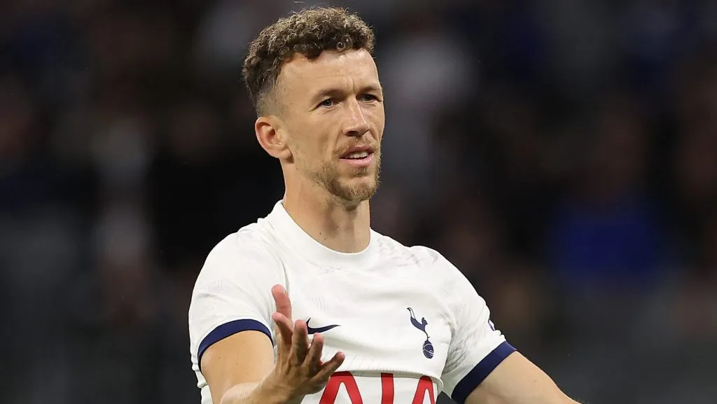 Perisic, alvo do Barcelona, nos tempos de Tottenham (Photo by Paul Kane/Getty Images)