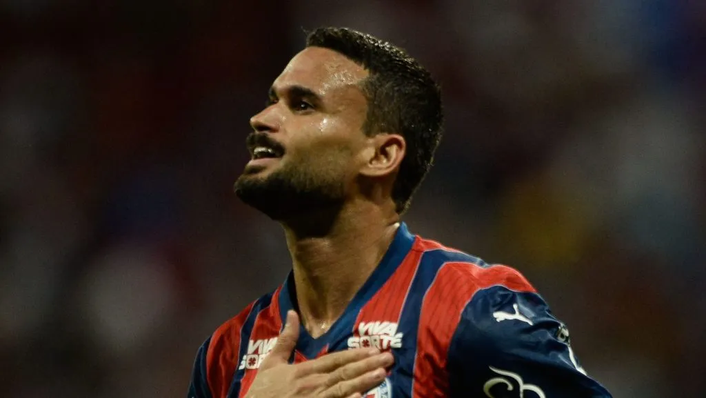 Wilian José jogador do Bahia comemora seu gol durante partida contra o São Paulo no estádio Arena Fonte Nova pelo campeonato Brasileiro A 2025. Foto Jhony PinhoAGIF