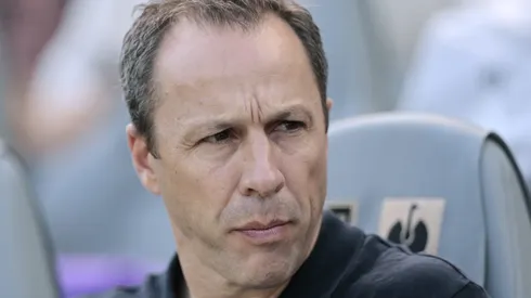O técnico do Los Angeles FC, Steve Cherundolo, demonstrou apreensão com o duelo decisivo contra o Flamengo no Mundial de Clubes. (Foto de Harry HowGetty Images)
