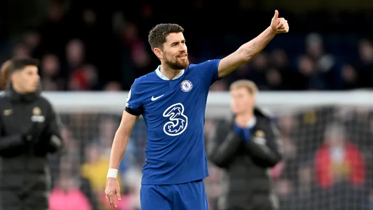 Meia Jorginho, atualmente no Flamengo, em jogo do Chelsea