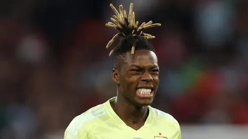 Nico Williams pela Espanha.