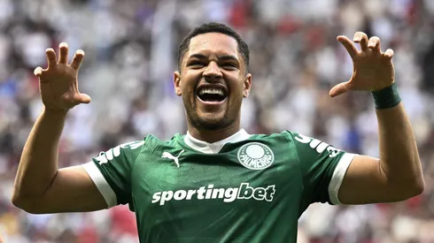 Vitor Roque jogador do Palmeiras comemora seu gol durante partida contra o Vasco