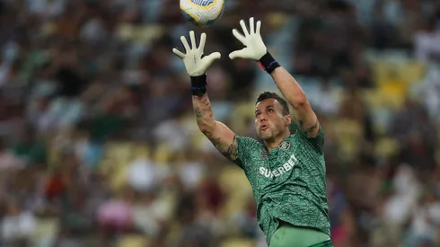 Fábio, goleiro do Fluminense em ação