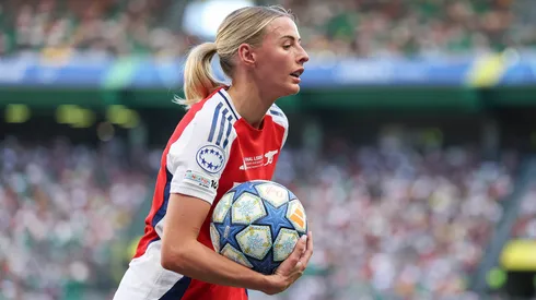 Chloe Kelly quer seguir no Arsenal para a próxima temporada (Photo by Maja Hitij/Getty Images)