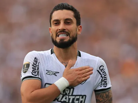 Botafogo pode perder Alex Telles para o Al-Nassr após o Mundial de Clubes