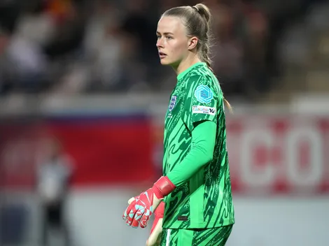 Hannah Hampton, goleira da Inglaterra, fala sobre o seu futuro e sobre a aposentadoria de Mary Earps