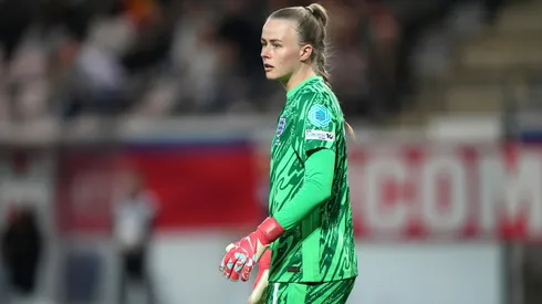 Hannah Hampton, goleira da seleção da Inglaterra, fala sobre Mary Earps e a missão de substituir a jogadora nas Lionesses (Photo by Alex Bierens de Haan/Getty Images)