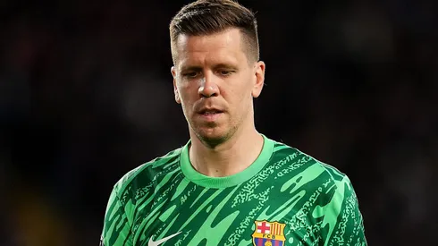 Hansi Flick 'barra' Szczesny e define quem será o goleiro titular do Barcelona. (Photo by Aitor Alcalde/Getty Images)