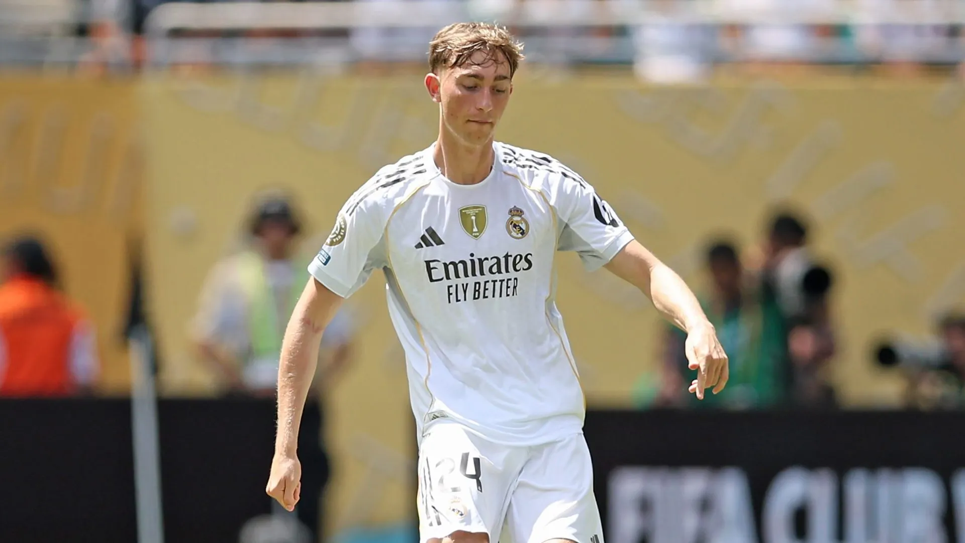 Dean Huijsen pelo Real Madrid. (Photo by Megan Briggs/Getty Images)