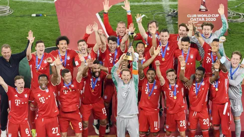 Jogadores do Bayern de Munique na conquista do Mundial em 2020 (Photo by Gaston Szerman/DeFodi Images/Getty Images)