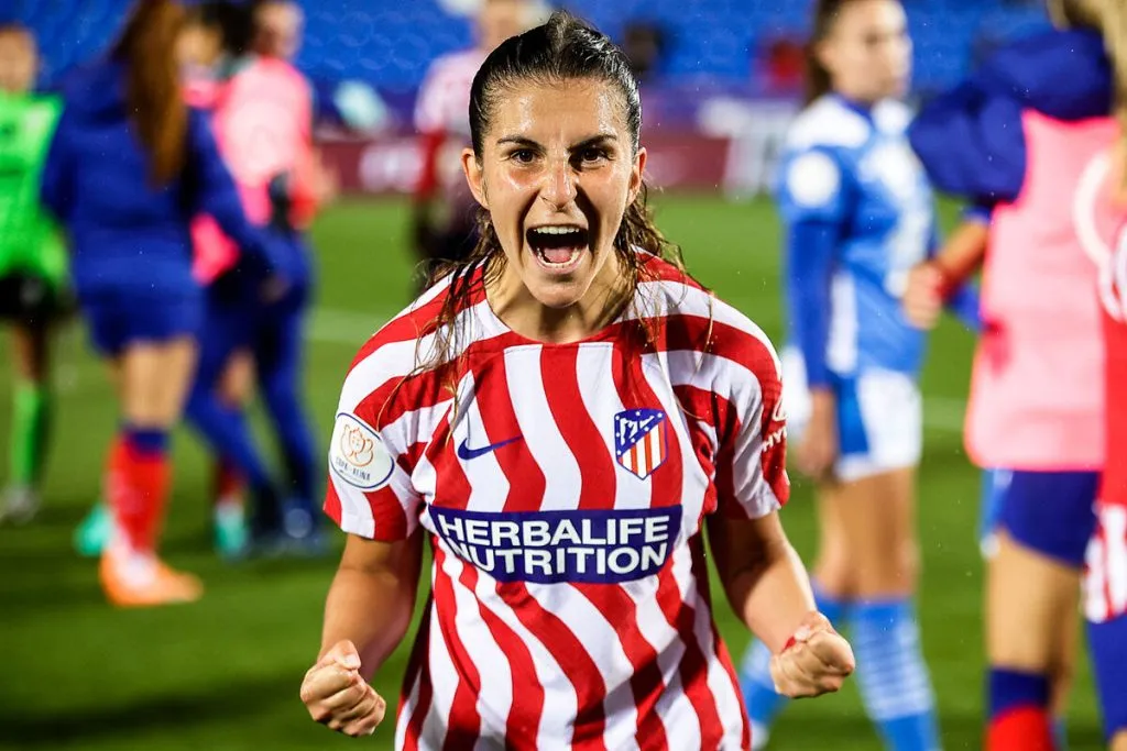 Sonia Majarín comemorando o título da Copa da Rainha com o Atlético de Madrid