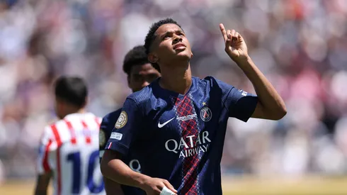 Senny Mayulu comemora gol do PSG no Mundial de Clubes