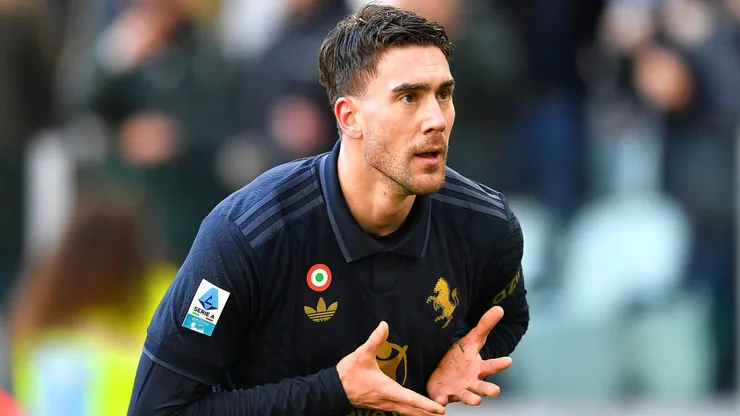 Chelsea pode avançar pela contratação de Vlahovic após desistência do Tottenham. Foto: Valerio Pennicino