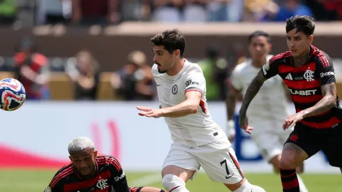 Flamengo vence Chelsea e Manuel Ugarte é visto com camisa rubro-negra.