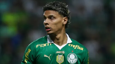 Richard Ríos, do Palmeiras, pega todos de surpresa e chega a acordo com a Roma. Foto: Ricardo Moreira/Getty Images