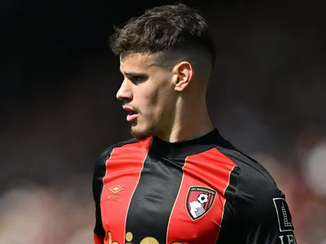 Liverpool conclui negócio por Milos Kerkez e foca em Osimhen