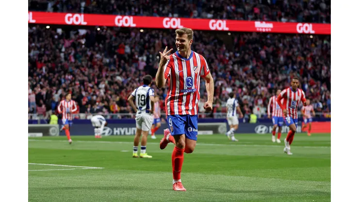 Sorloth em campo pelo Atlético de Madrid
