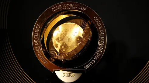 Troféu do Mundial de Clubes da FIFA. (Photo by Luke Hales/Getty Images)