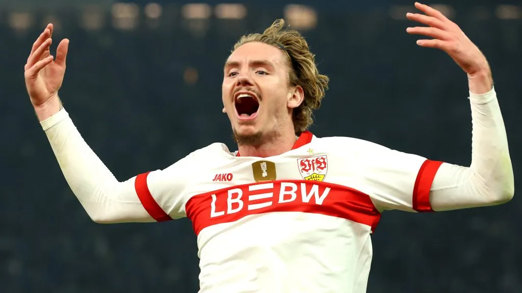 Nick Woltemade em jogo do Stuttgart. Foto: Alexander Hassenstein/Getty Images