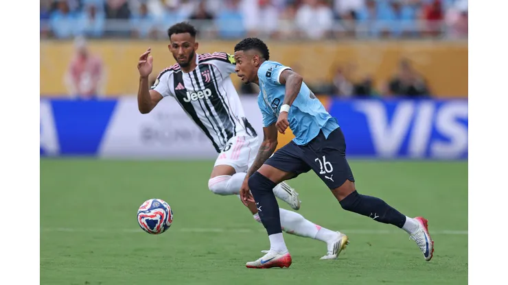 Savinho, autor do último gol, comentou sobre a evolução do time, o ritmo dos clubes europeus e a importância dos primeiros jogos para ganhar confiança. (Foto de Dan Mullan/Getty Images)