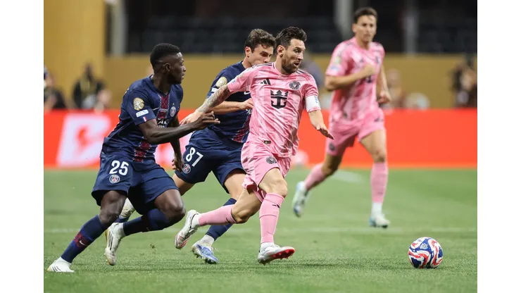João Neves foi o protagonista da vitória por 4 a 0 do PSG diante do Inter Miami. (Foto: Alex Grimm/Getty Images)