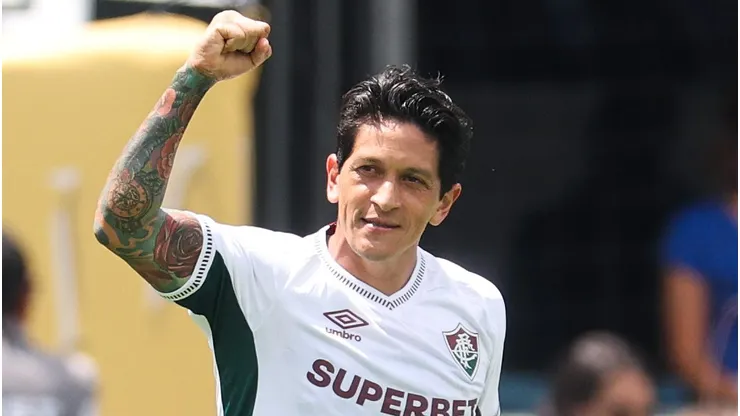 Germán Cano, com a camisa branca do Tricolor Carioca em Fluminense x Inter de Milão . (Photo by Michael Reaves/Getty Images)