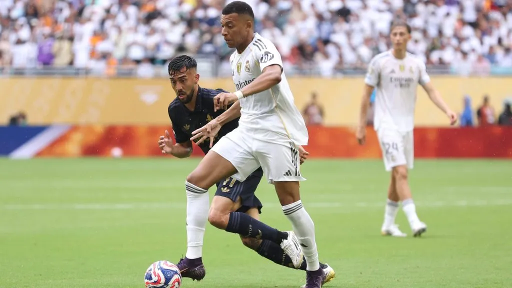 Mbappé em jogo do Real Madrid no Mundial. Foto: Megan Briggs/Getty Images