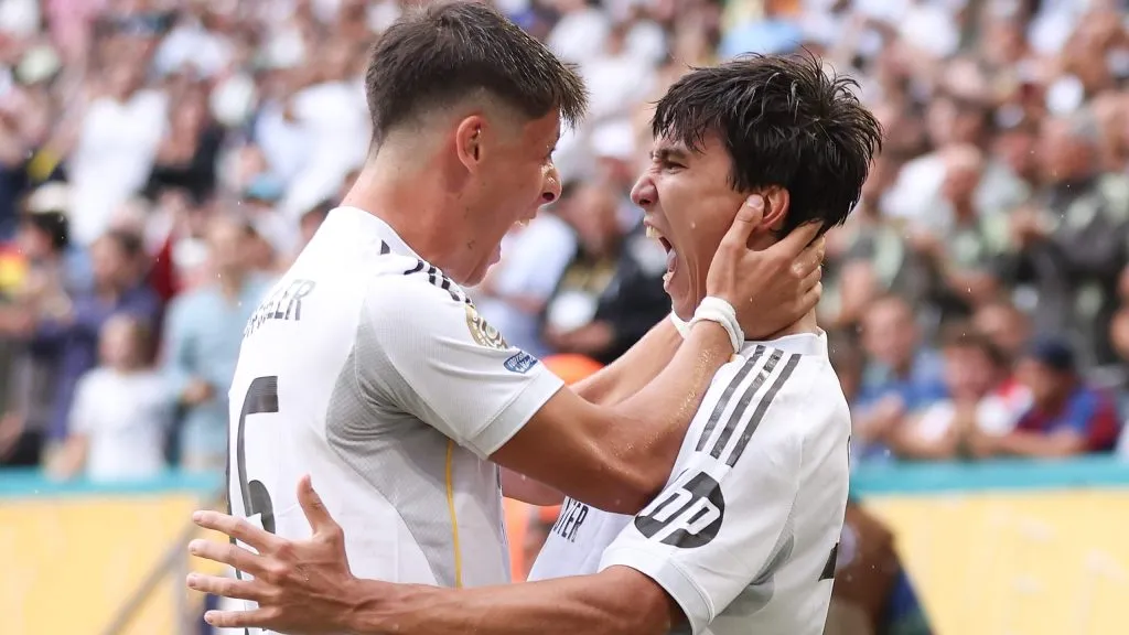 Gonzalo García e Arda Guler comemorando. Foto: Megan Briggs/Getty Images