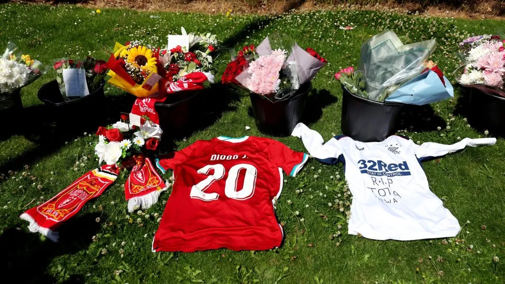 Homenagens a Diogo Jota. Foto: Jess Hornby/Getty Images