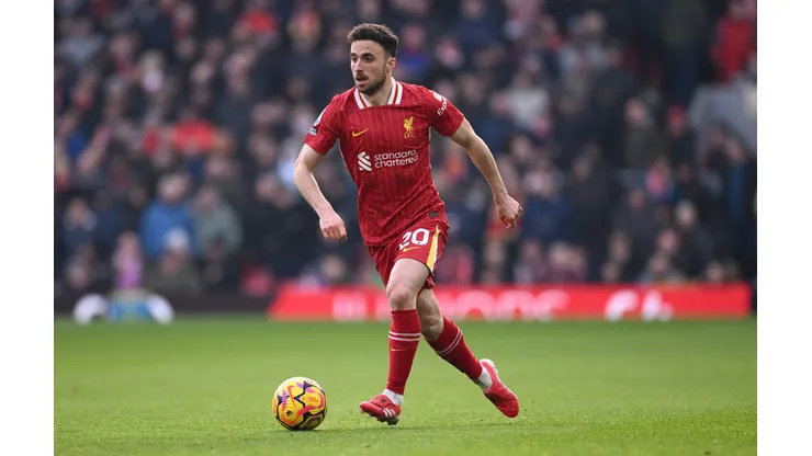 Diogo Jota em jogo do Liverpool. Foto: Stu Forster