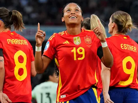 Vicky López, joia do futebol espanhol, fala sobre a sua estreia na Eurocopa Feminina