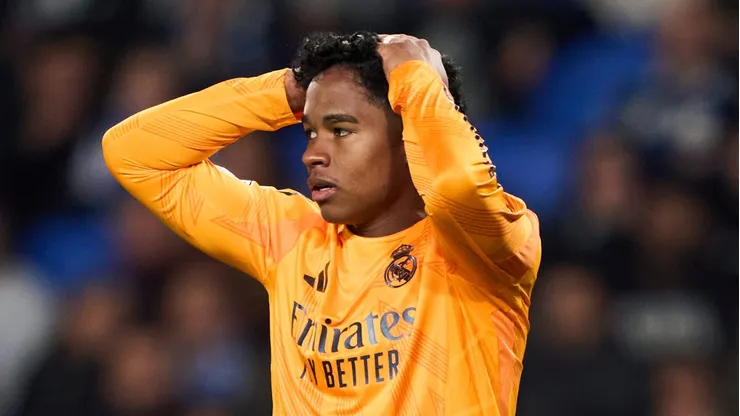 Endrick 'sofre' com memes no Real Madrid após gol de Gonzalo García contra o Borussia Dortmund. (Photo by Juan Manuel Serrano Arce/Getty Images)