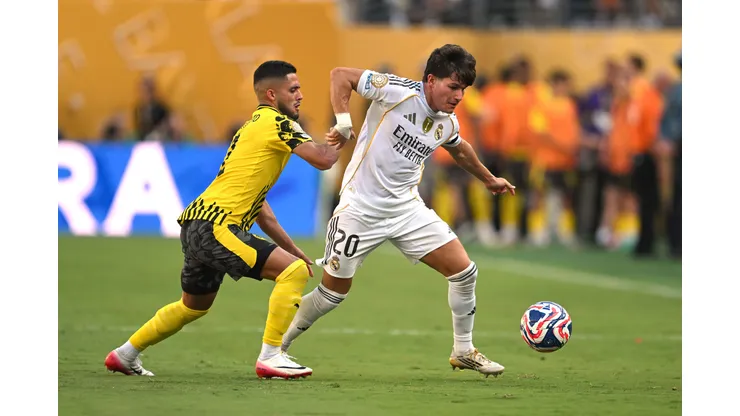 Yan Couto em duelo contra o Real Madrid