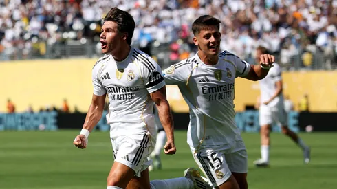 Arda Güler e Fran García em jogo do Real Madrid