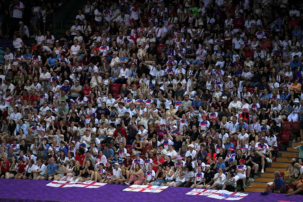 Torcida da Inglaterra durante partida da Eurocopa Feminina (Photo by Daniela Porcelli/Getty Images)
