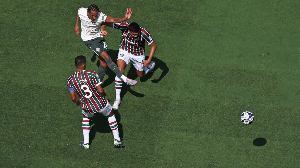 João Pedro marcando segundo gol da partida. Foto: Dan Mullan/Getty Images