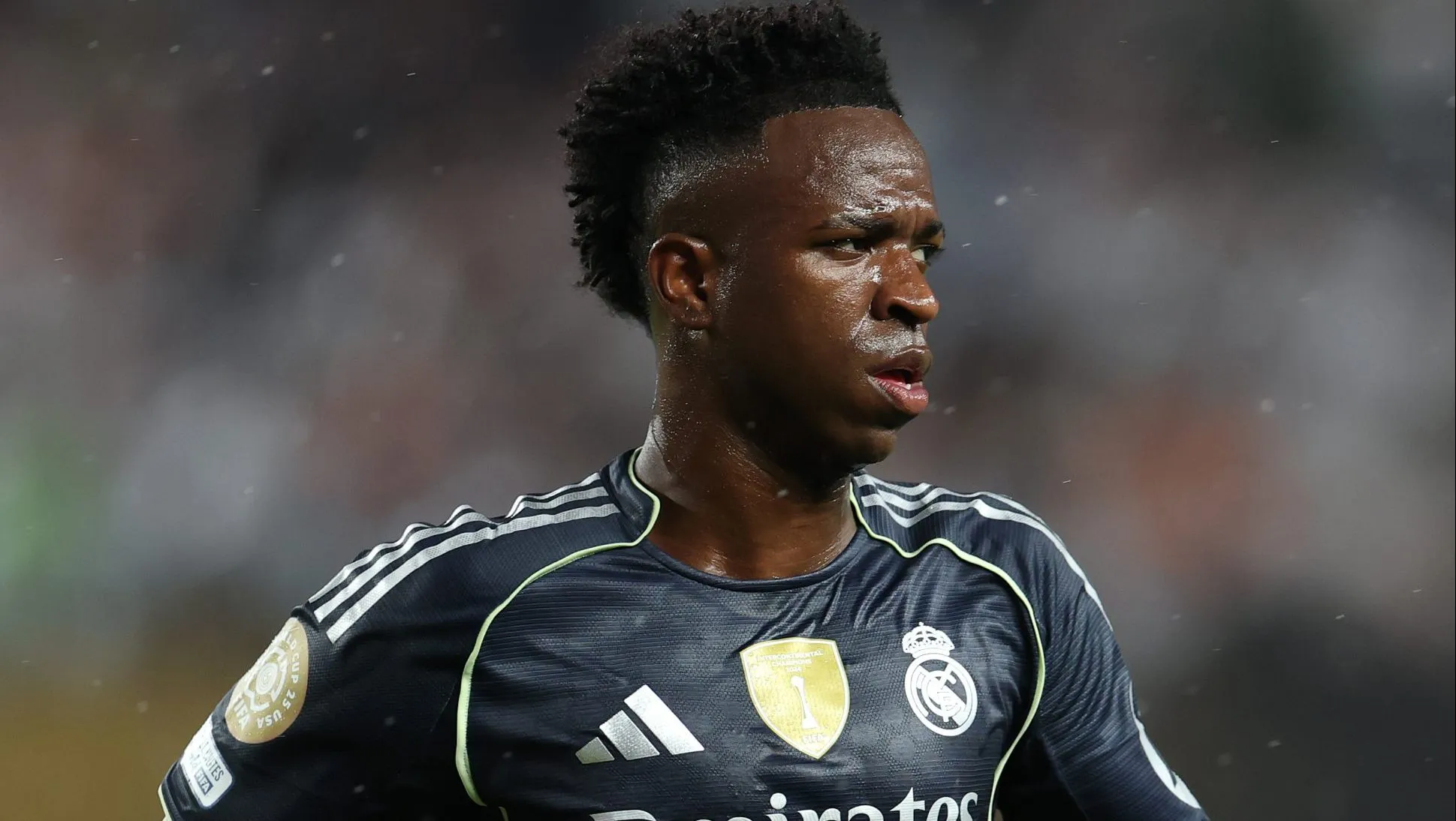 Vinicius Jr pode ficar na reserva contra PSG. (Photo by Francois Nel/Getty Images)