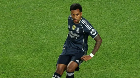 PHILADELPHIA, PENNSYLVANIA - JUNE 26: Rodrygo #11 of Real Madrid C.F. passes the ball during the FIFA Club World Cup 2025 group H match between FC Red Bull Salzburg and Real Madrid CF at Lincoln Financial Field on June 26, 2025 in Philadelphia, Pennsylvania. (Photo by Luke Hales/Getty Images)