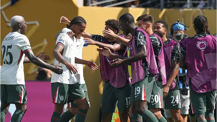 O duelo promete emoção e reforça a presença do talento nacional no futebol internacional. (Photo by Buda Mendes/Getty Images)