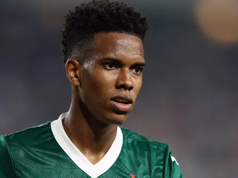 Chelsea pode ser impedido de inscrever Estêvão na Champions League