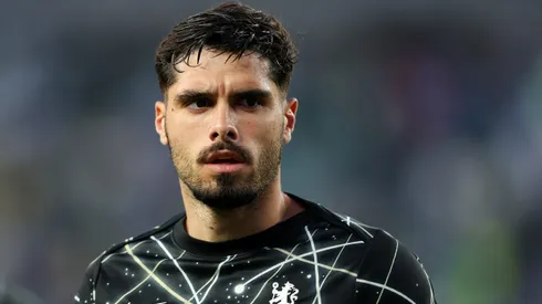 Pedro Neto em ação contra o Palmeiras
