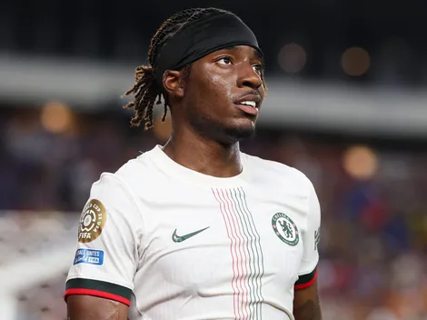 Torcedores do Arsenal protestam contra contratação de Madueke