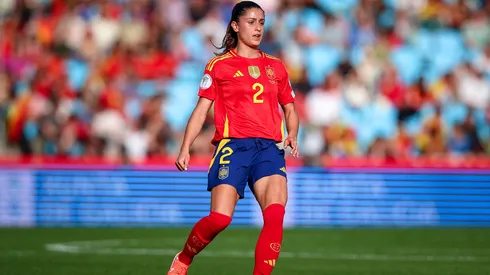 Jana Fernandez fala sobre o seu sentimento defendendo a Espanha na Eurocopa Feminina (Photo by Diogo Cardoso/Getty Images)
