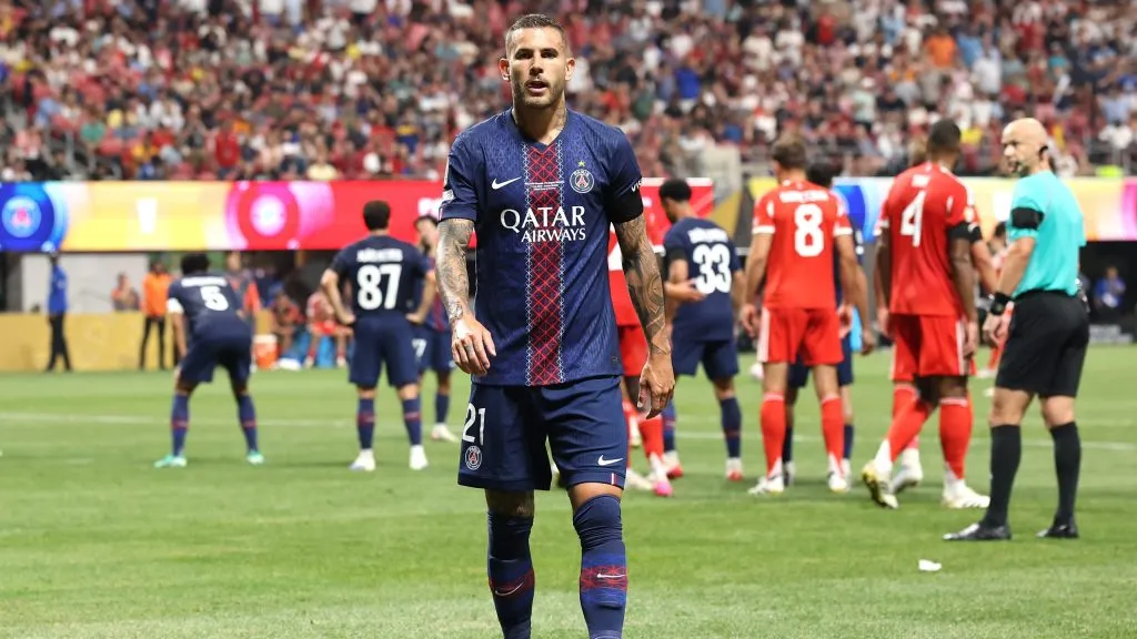 Jogo da expulsão contra o Bayern pode ter sido último de Hernández no PSG. Foto: Alex Grimm/Getty Images